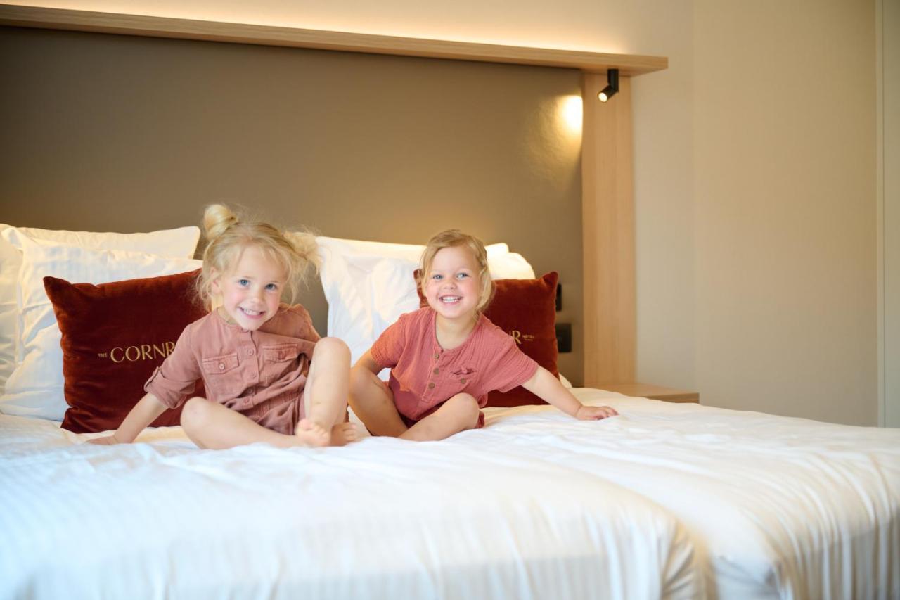 The Cornr Hotel นิวว์ปอร์ท ภายนอก รูปภาพ