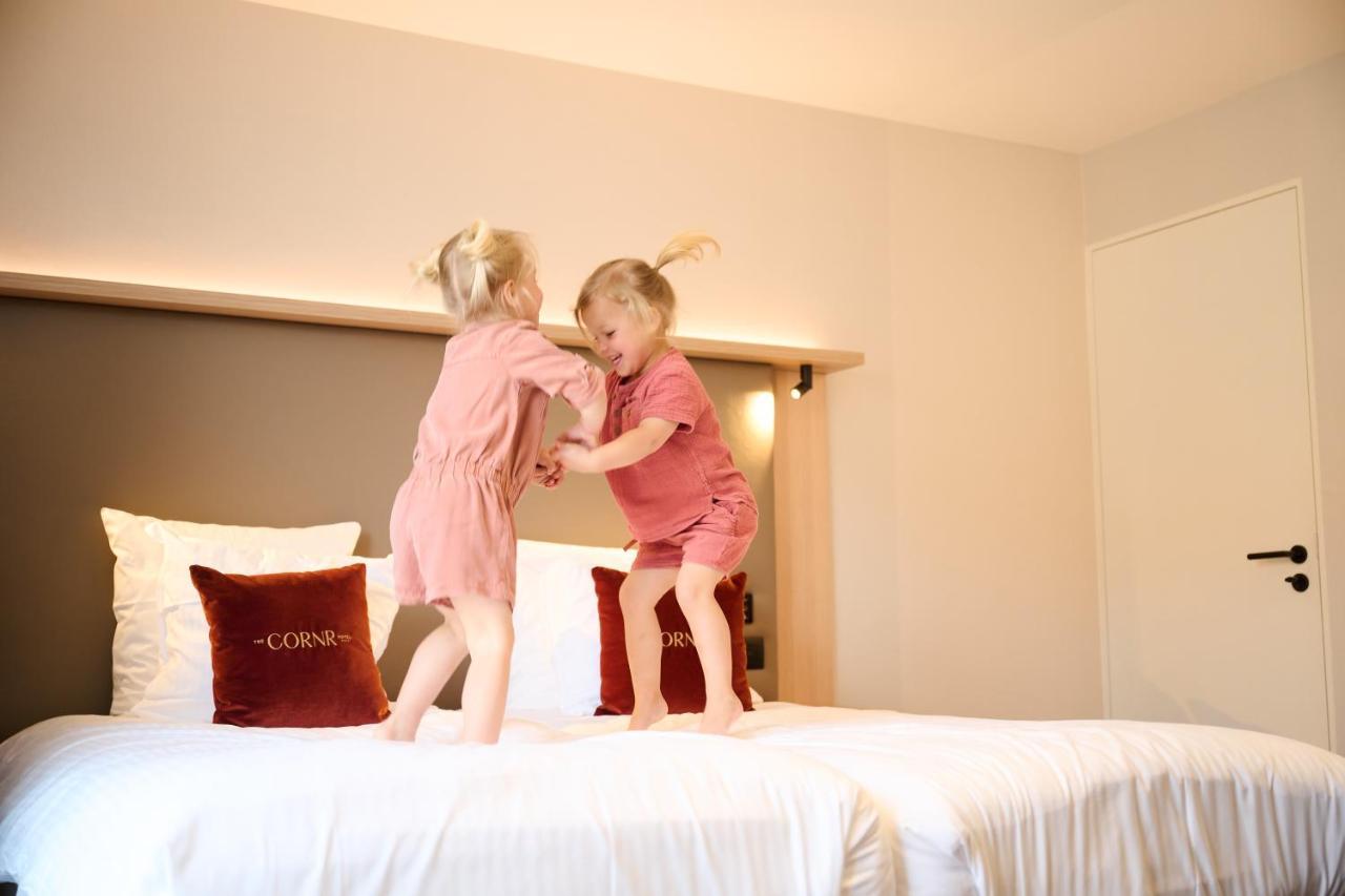 The Cornr Hotel นิวว์ปอร์ท ภายนอก รูปภาพ