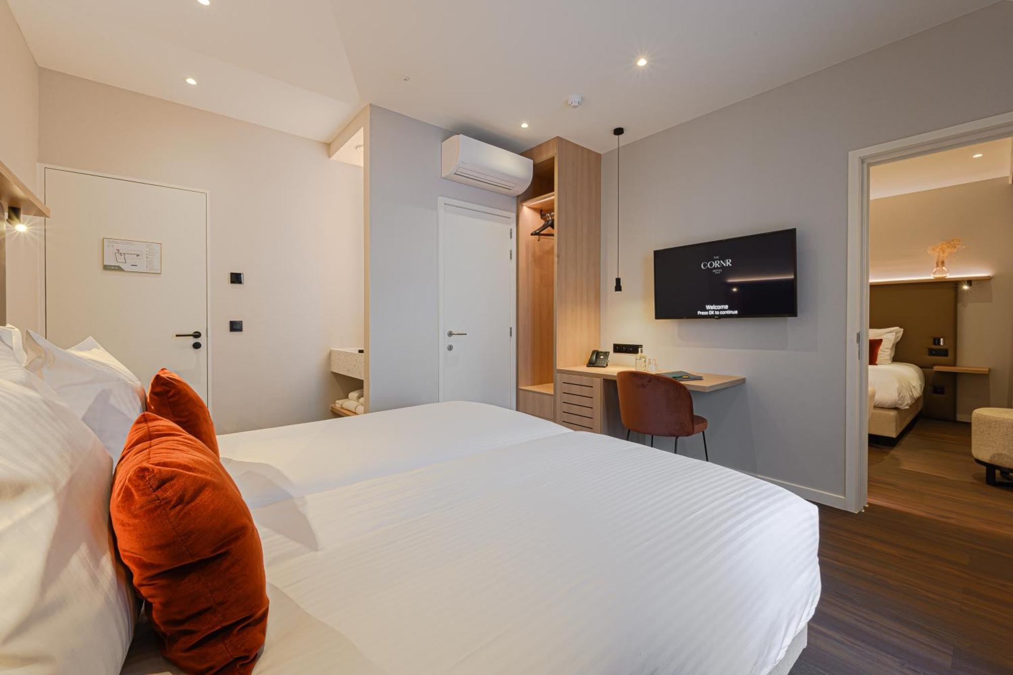 The Cornr Hotel นิวว์ปอร์ท ภายนอก รูปภาพ